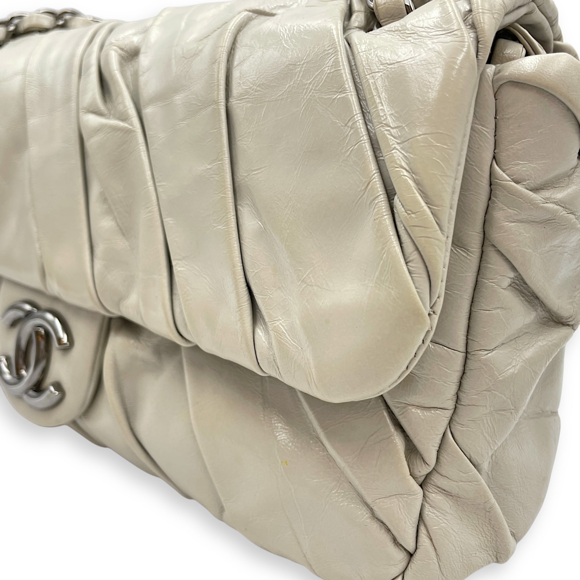 Twisted Maxi Grey Flap Bag in Calfskin, Silver hardware