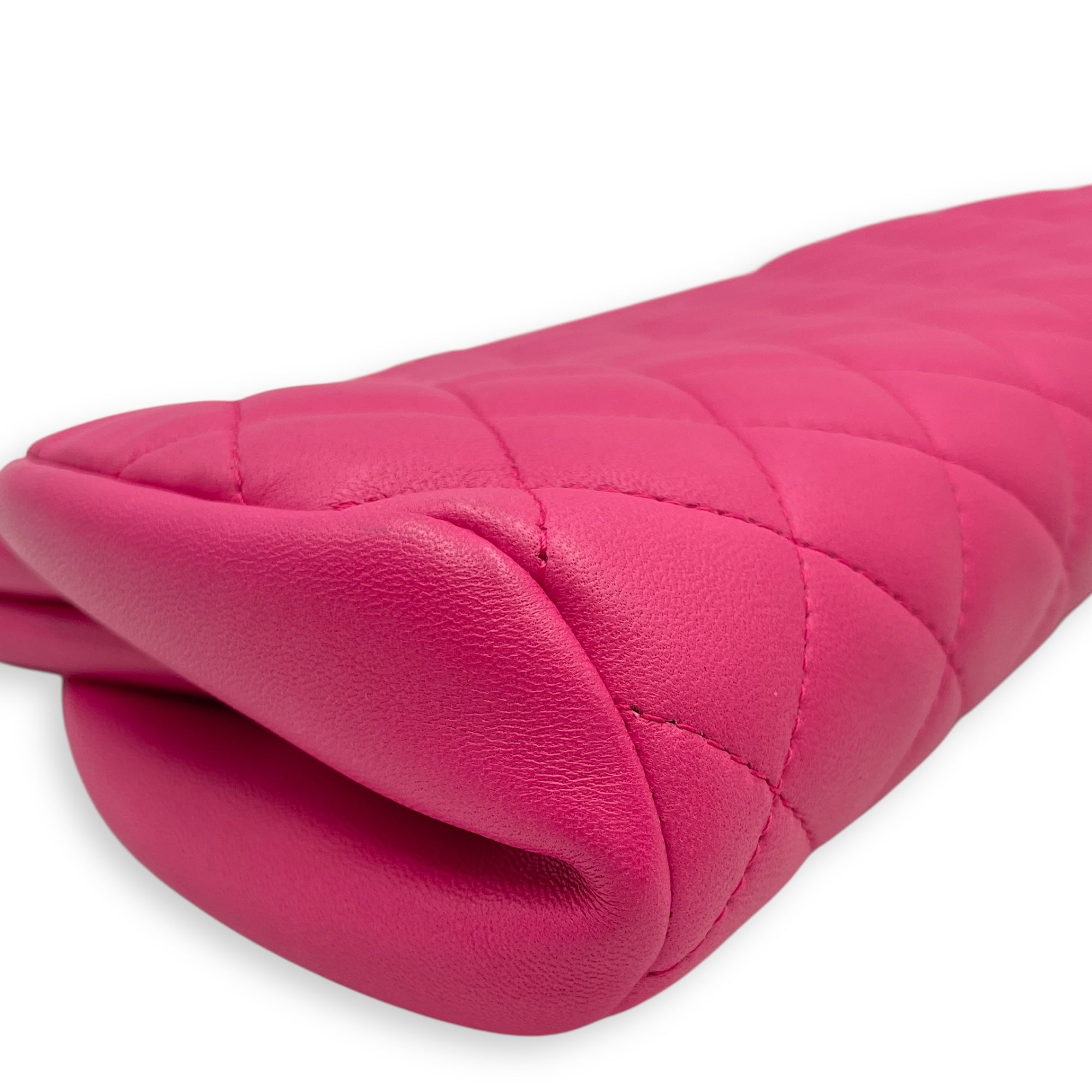 Quilted Timeless Pink Clutch in Lambskin, Gold hardware