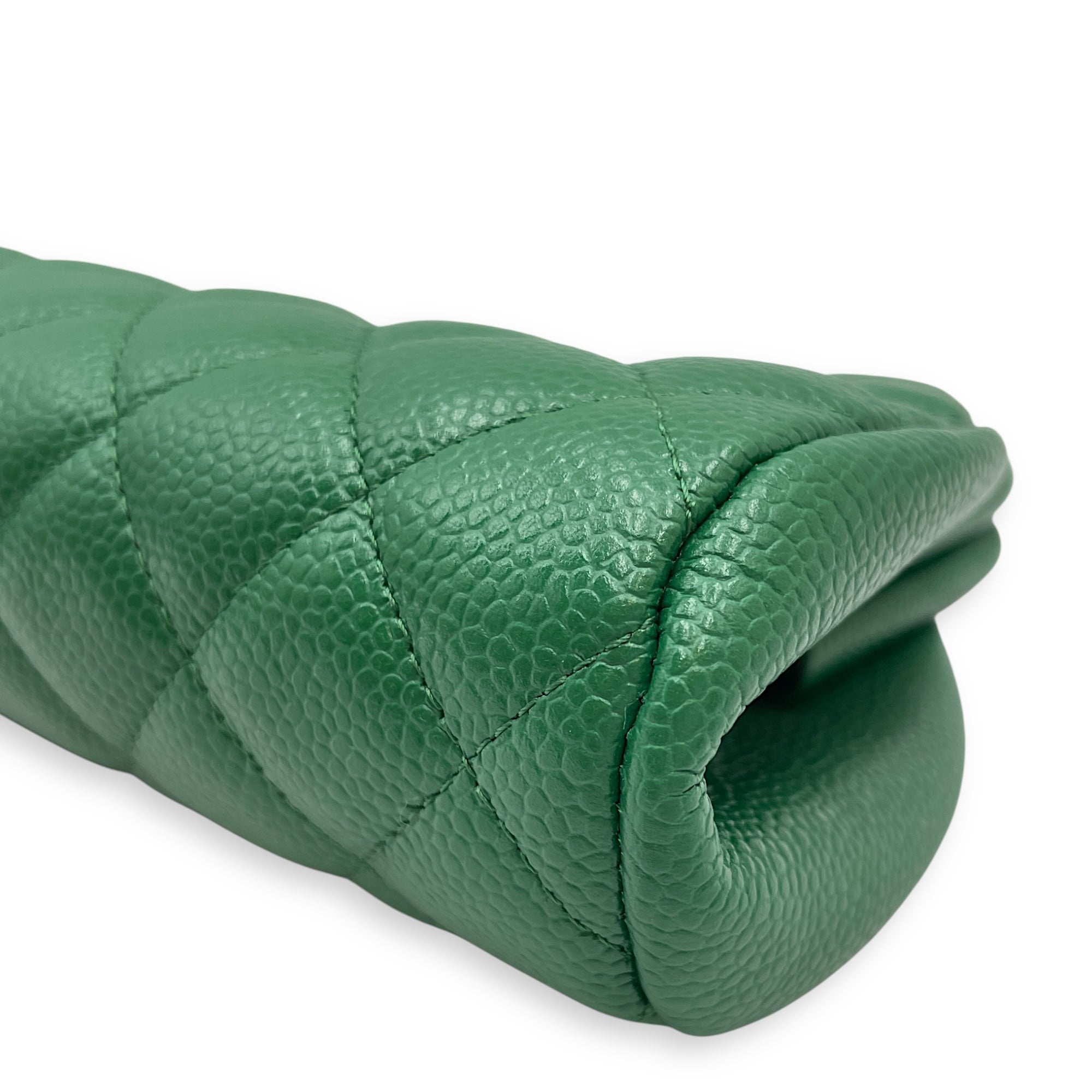 Quilted Timeless Green Clutch in Caviar Leather, Silver hardware