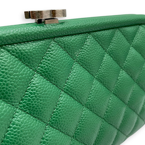 Quilted Timeless Green Clutch in Caviar Leather, Silver hardware