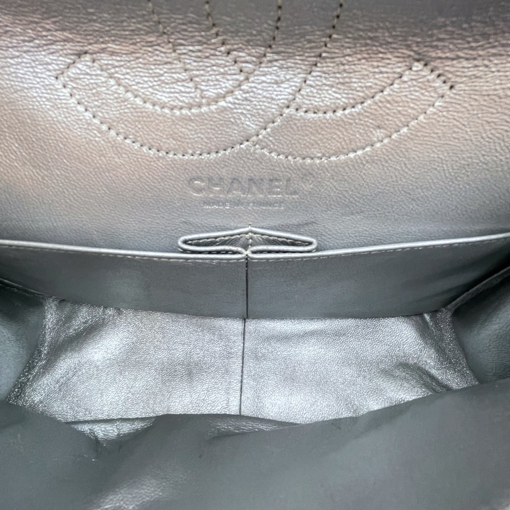 Quilted Reissue 2.55 Silver Flap Bag in Distressed Leather, Silver hardware