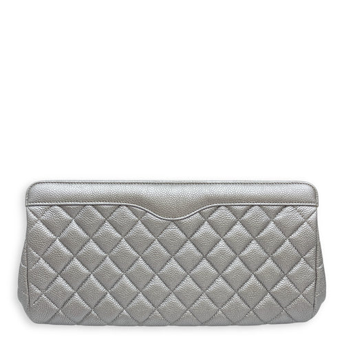 CC Quilted Silver Clutch in Caviar Leather, Ruthenium hardware