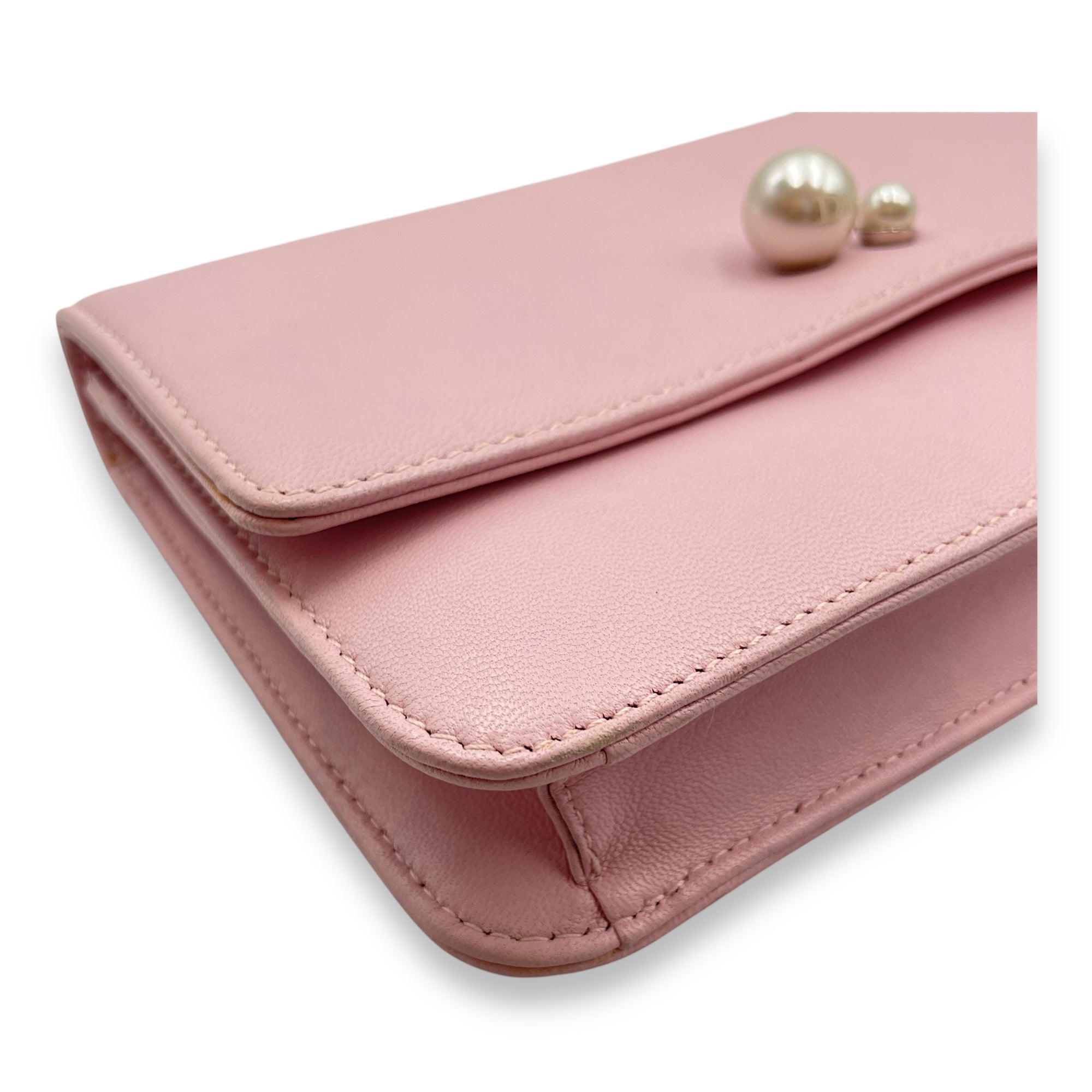 Tribals Promenade Pink Wallet on Chain in Lambskin, Silver hardware
