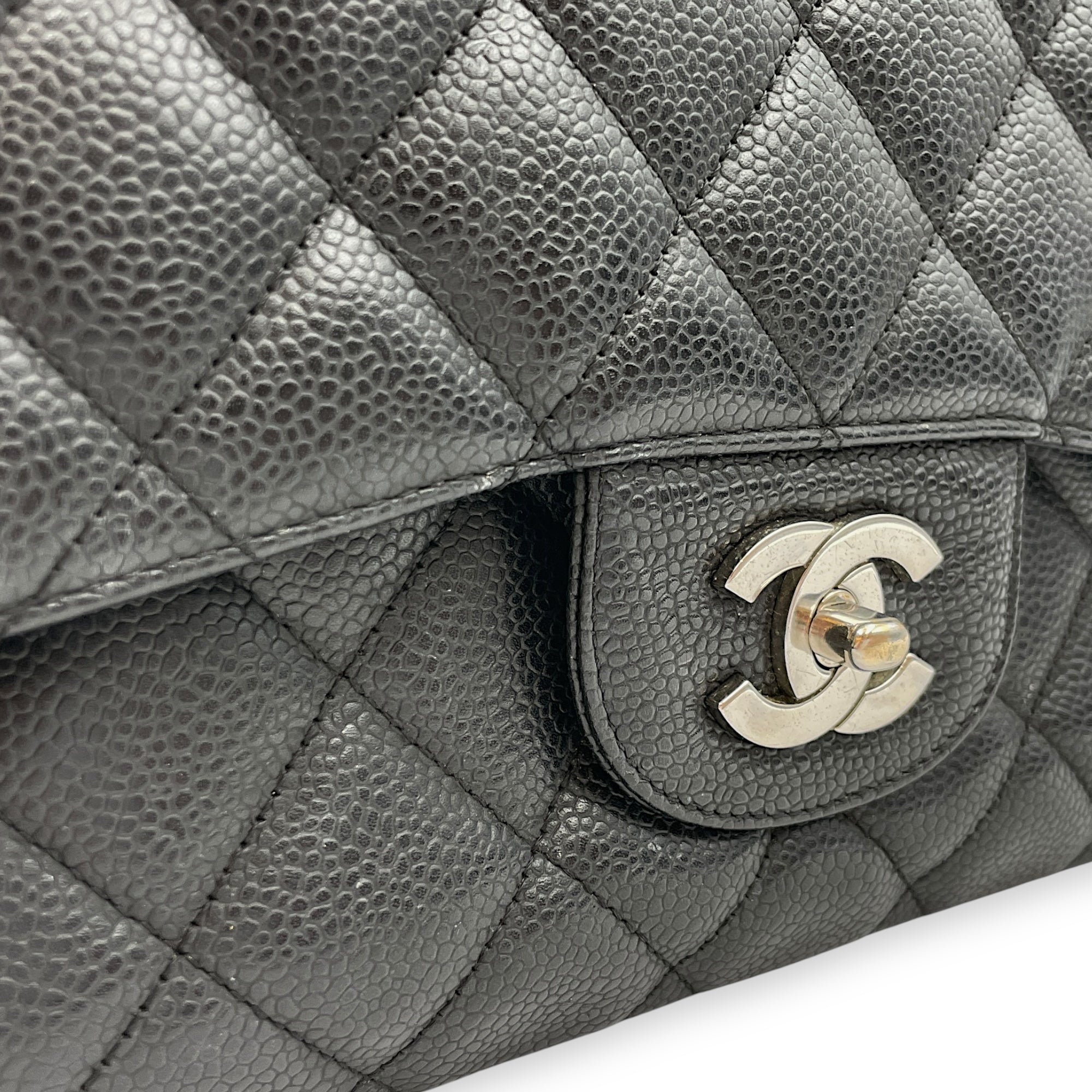 Quilted CC Jumbo Black Flap Bag in Caviar Leather, Silver hardware
