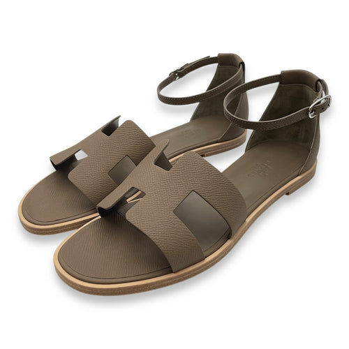 Santorini 38 Etoupe Sandal in Epsom