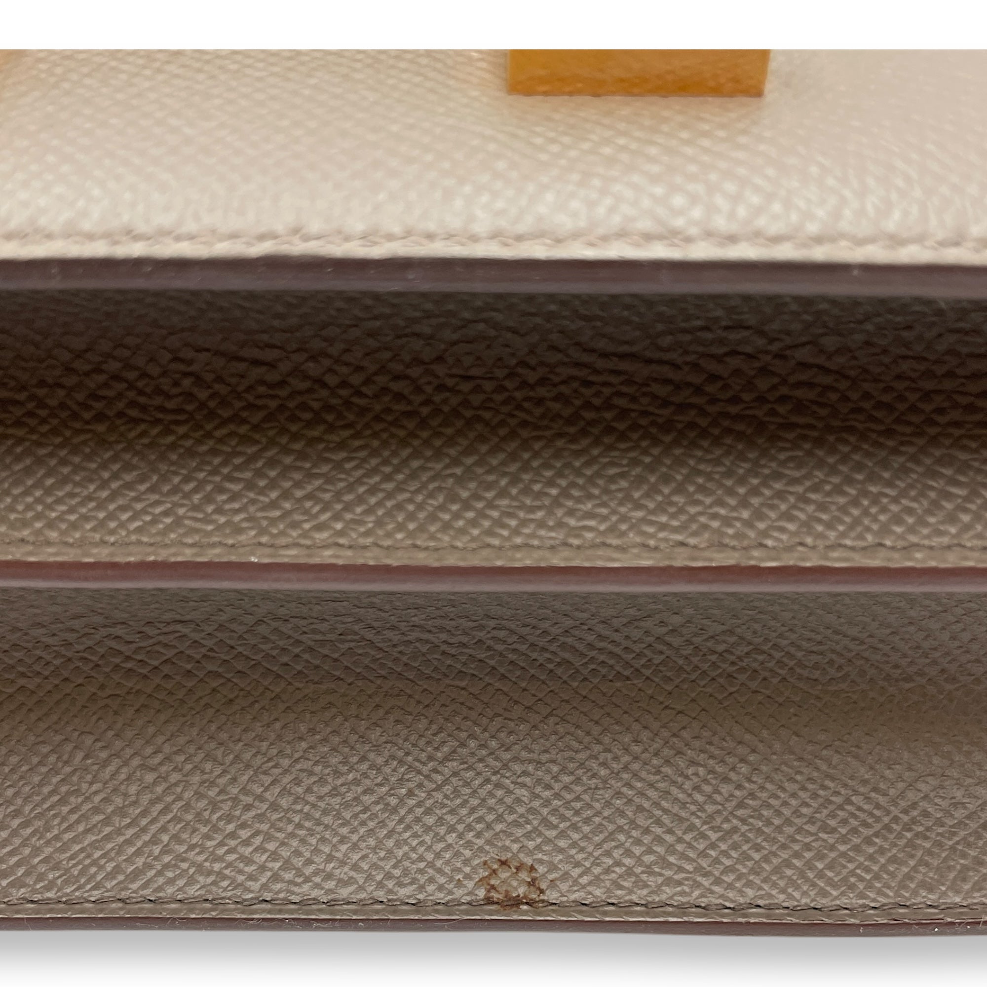 Constance 24 Etain in Epsom, Gold hardware