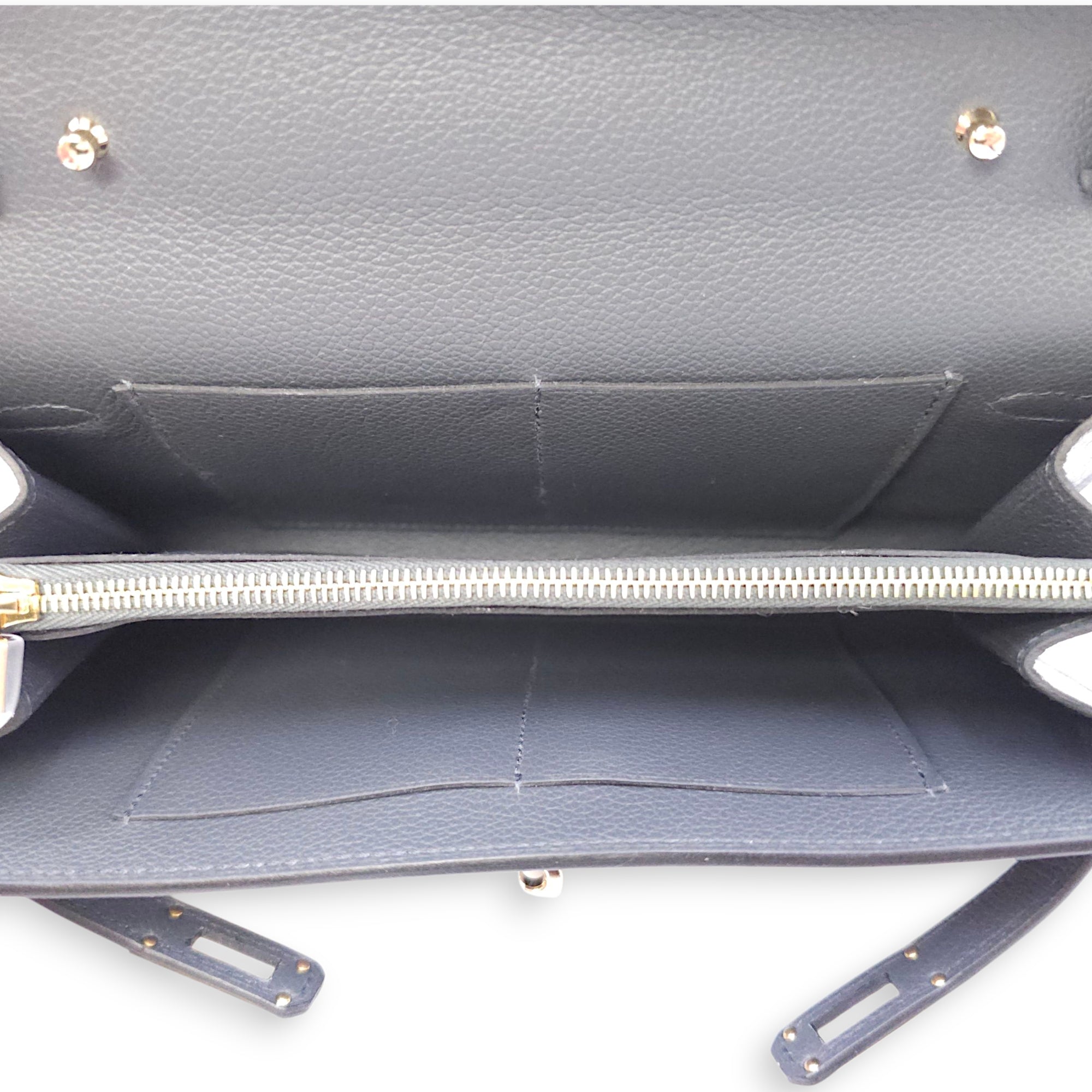 Kelly To Go Gris Misty Crossbody Bag in Evercolor, Permabrass hardware