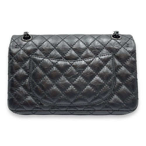 Resissue 2.55 So Black Flap Bag in Distressed Leather