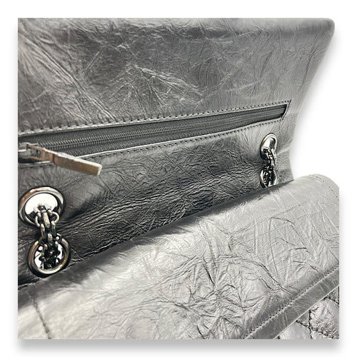Resissue 2.55 So Black Flap Bag in Distressed Leather