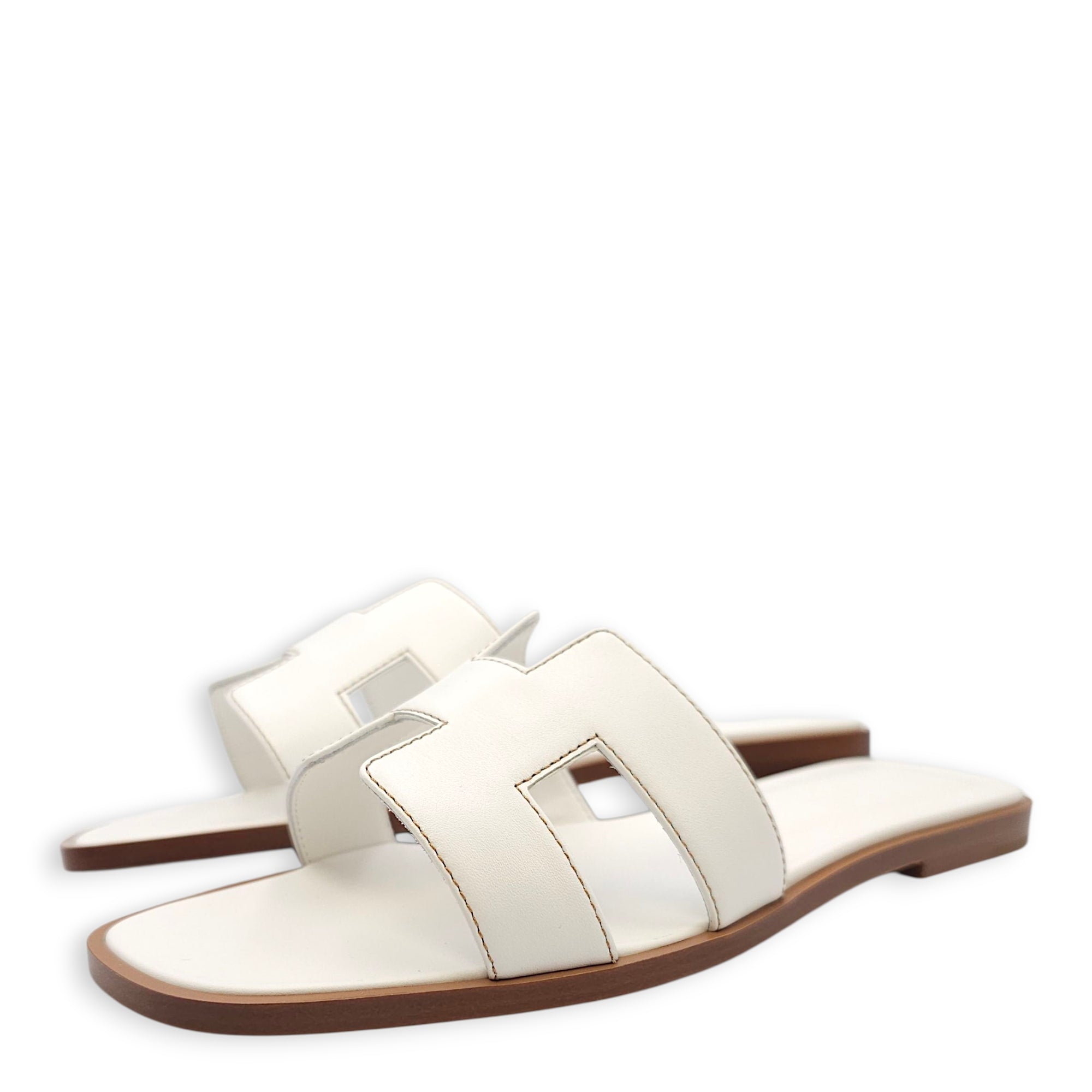 Oran 37.5 Blanc Sandal in Calfskin