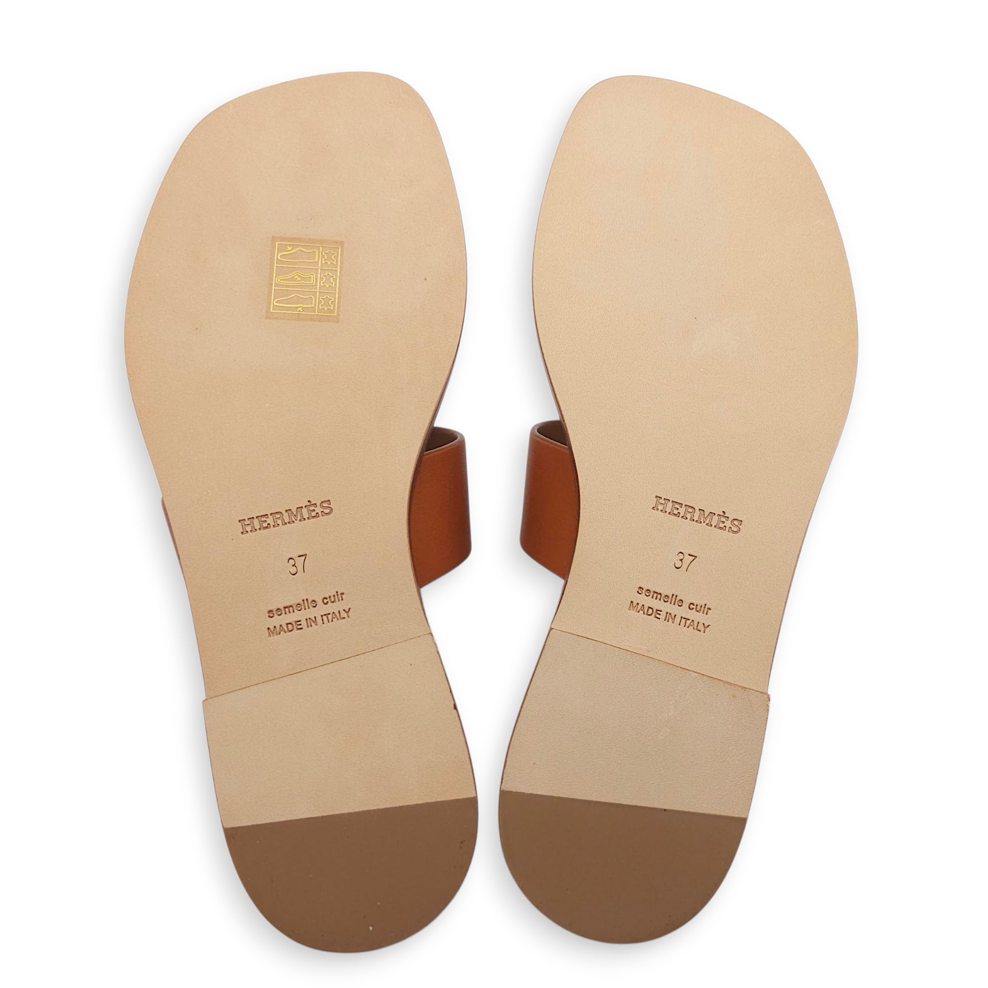 July 37 Naturel Sandal in Calfskin