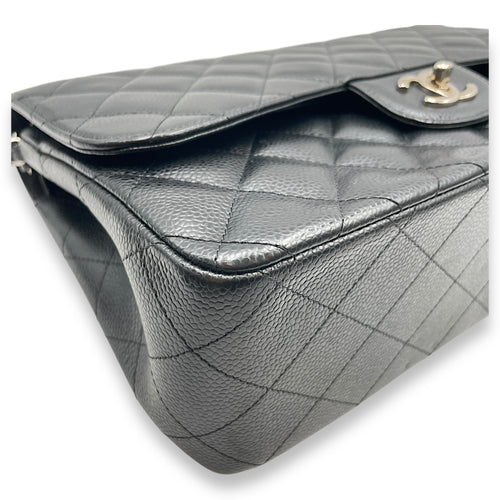Quilted CC Jumbo Black Double Flap Bag in Caviar Leather, Silver hardware