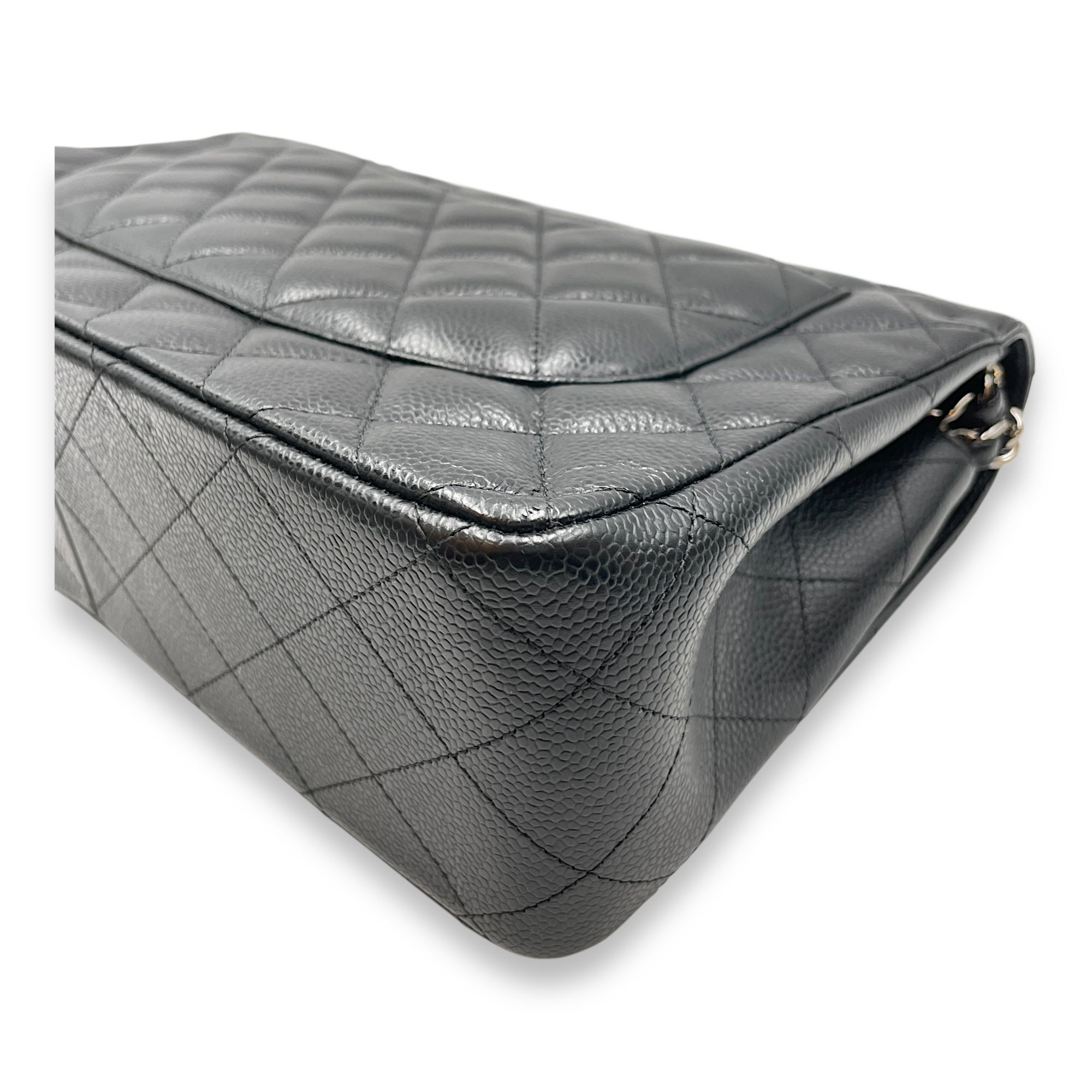 Quilted CC Jumbo Black Double Flap Bag in Caviar Leather, Silver hardware