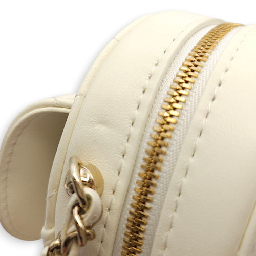 CC White Heart Bag in Lambskin, Champagne hardware