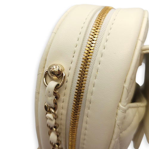 CC White Heart Bag in Lambskin, Champagne hardware
