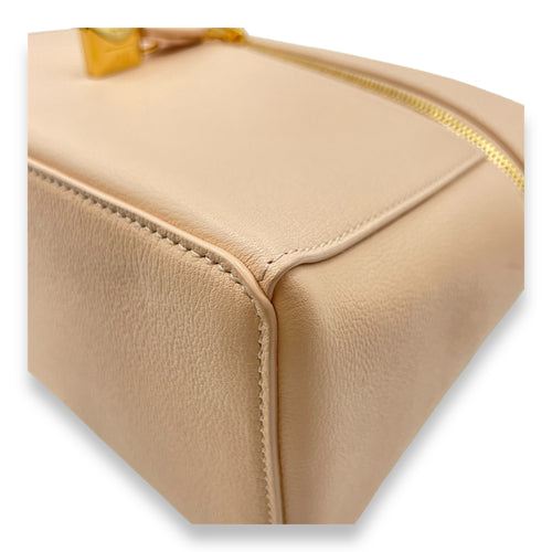 Extra Pocket 27 Honey Beige Shoulder Bag in Calfskin, Gold hardware