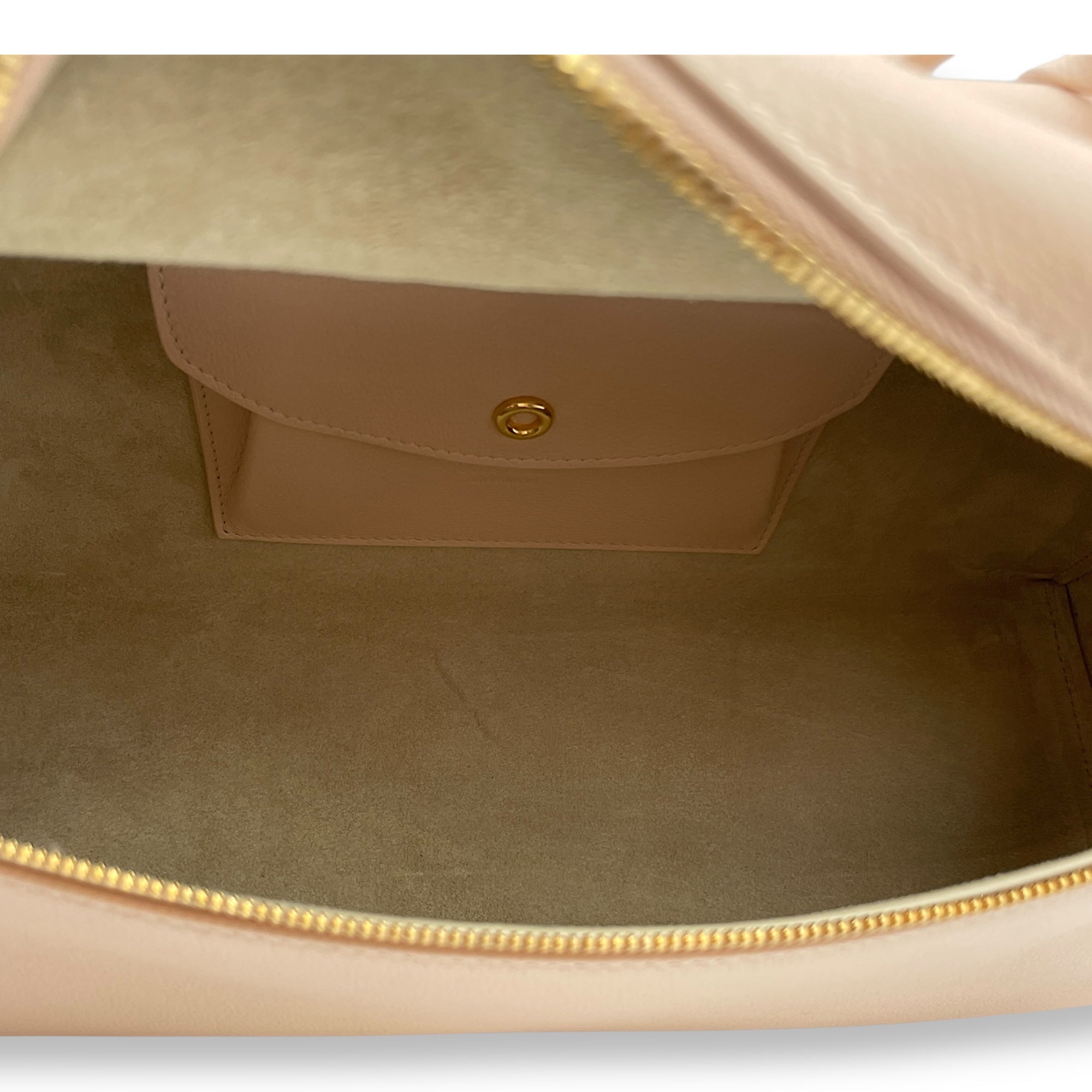 Extra Pocket 27 Honey Beige Shoulder Bag in Calfskin, Gold hardware