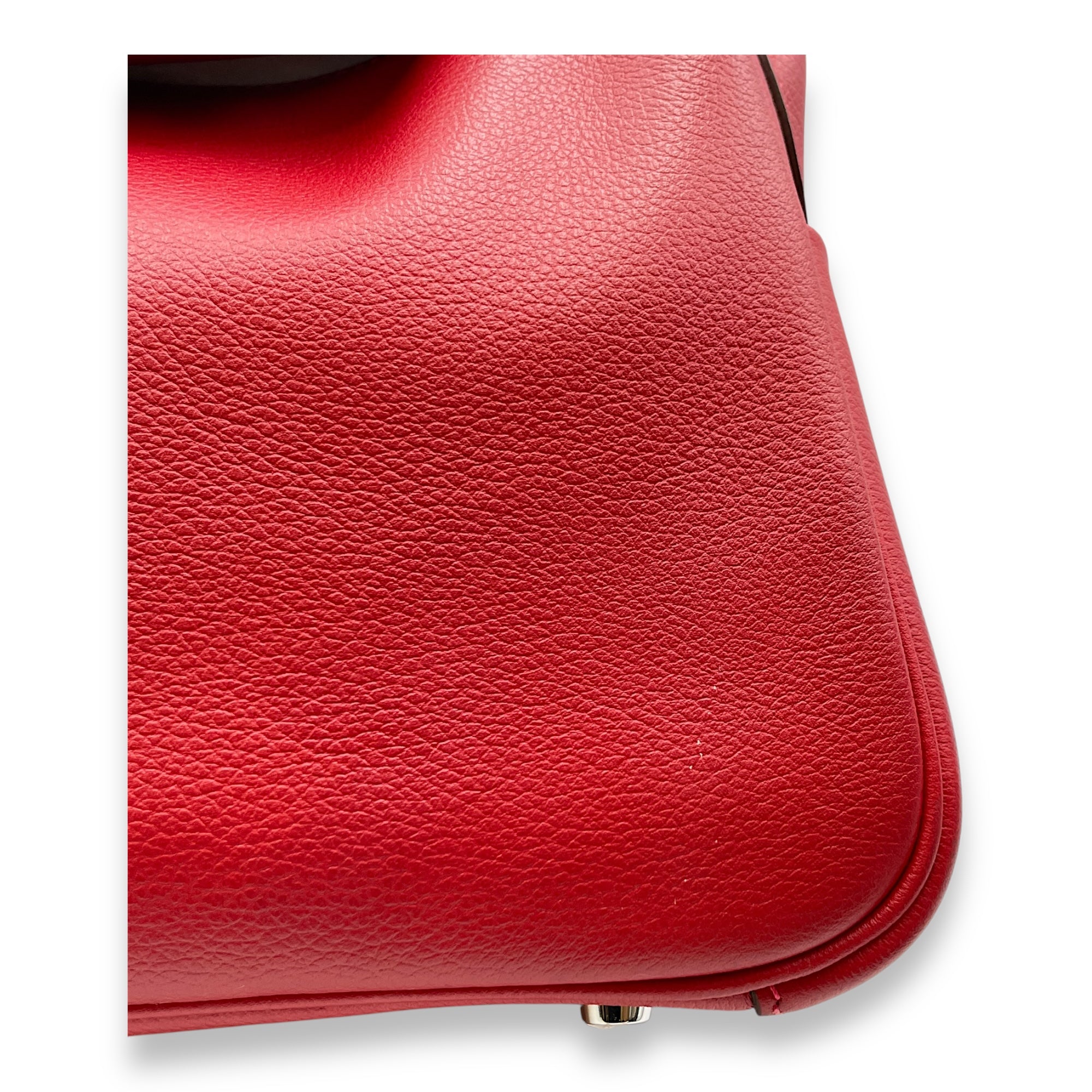 Lindy 26 Rouge Piment in Evercolor, Palladium hardware