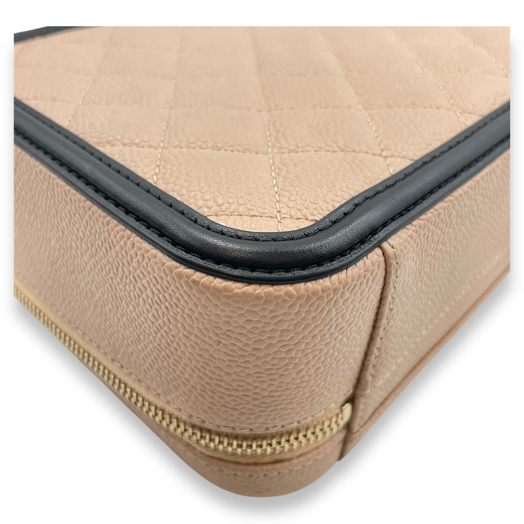 Filigree Small Beige Vanity Case with Strap in Caviar Leather, Gold hardware