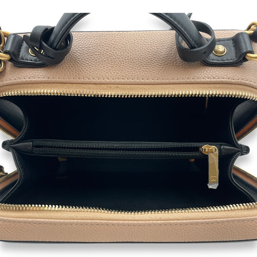 Filigree Small Beige Vanity Case with Strap in Caviar Leather, Gold hardware