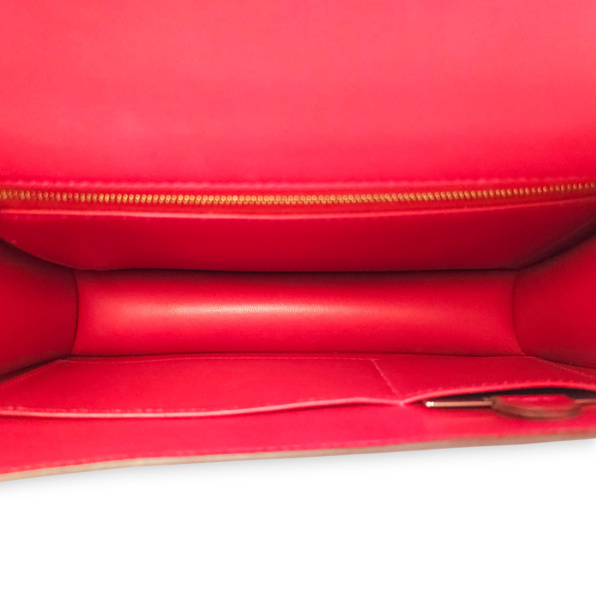 Constance 1 24 Rouge Casaque in Epsom, Gold hardware