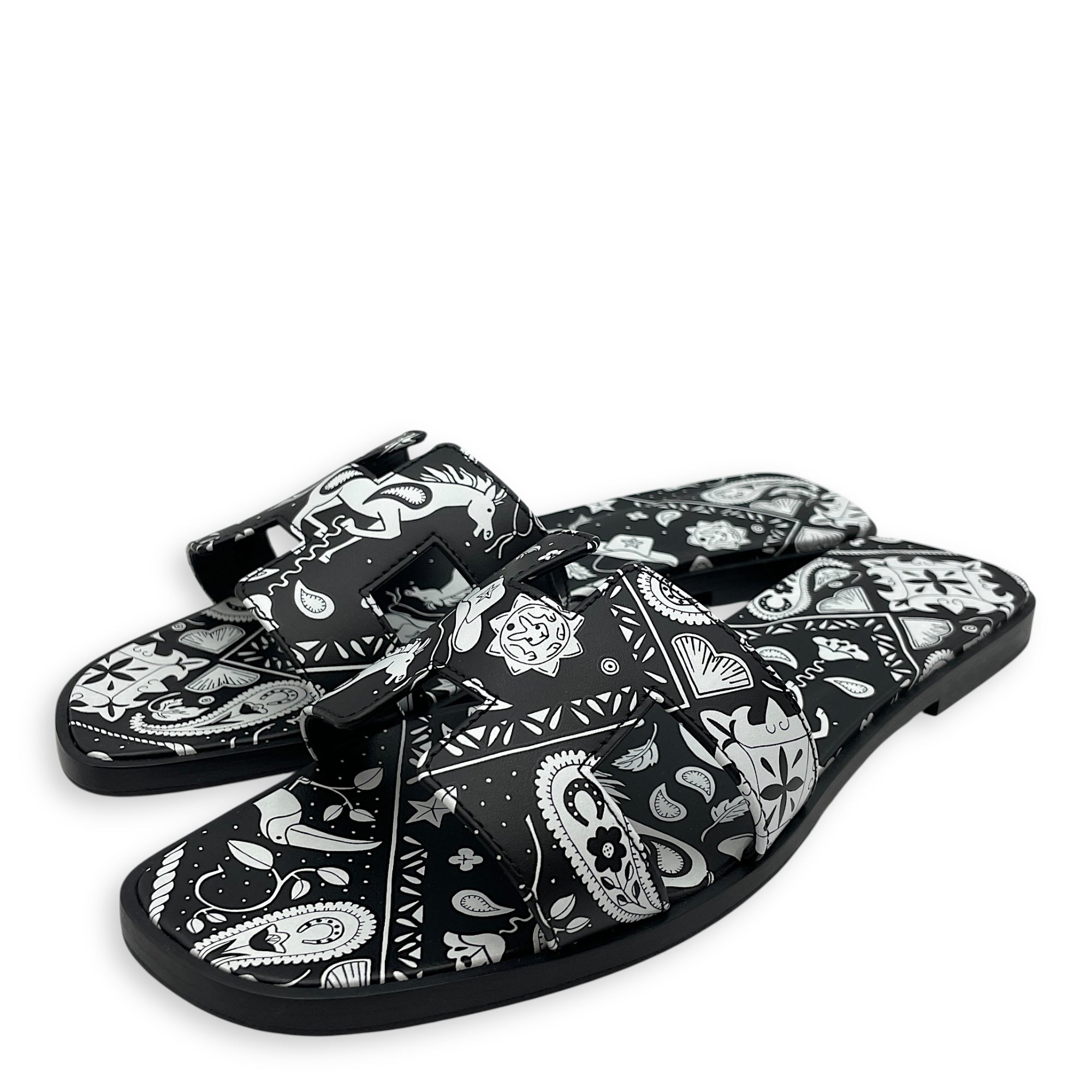 Oran Imprime 38.5 Black & White Sandals in Calfskin