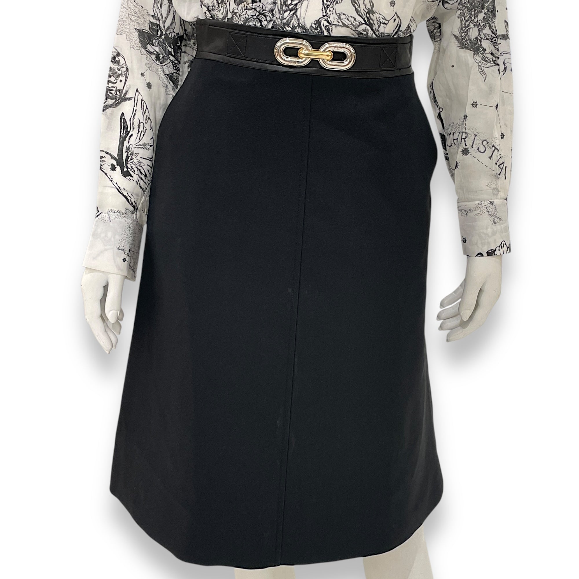 A Line Skirt 36 Black Ready-To-Wear in Polyester, Gold hardware