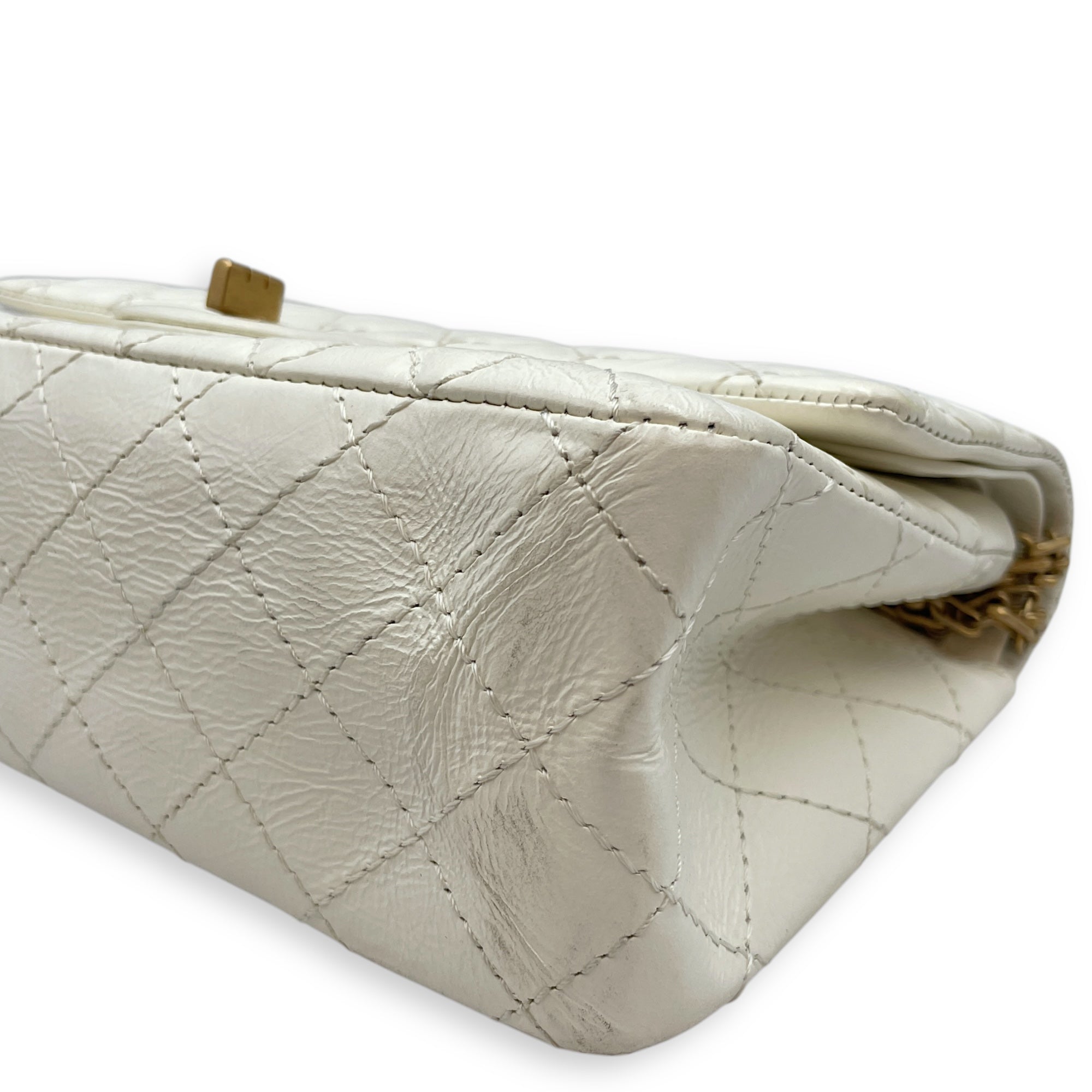 Reissue 2.55 White Flap Bag in Distressed Leather, Gold hardware