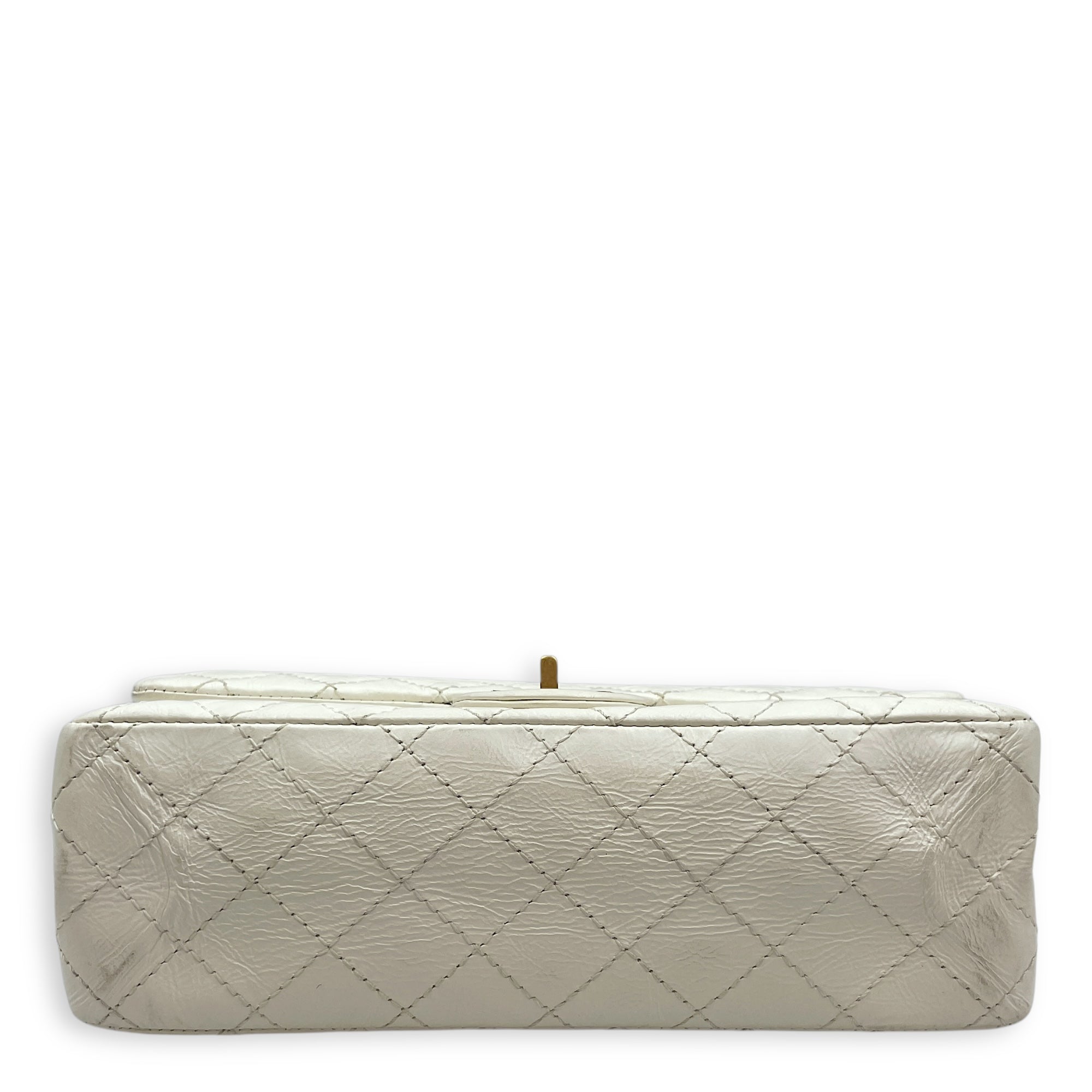 Reissue 2.55 White Flap Bag in Distressed Leather, Gold hardware