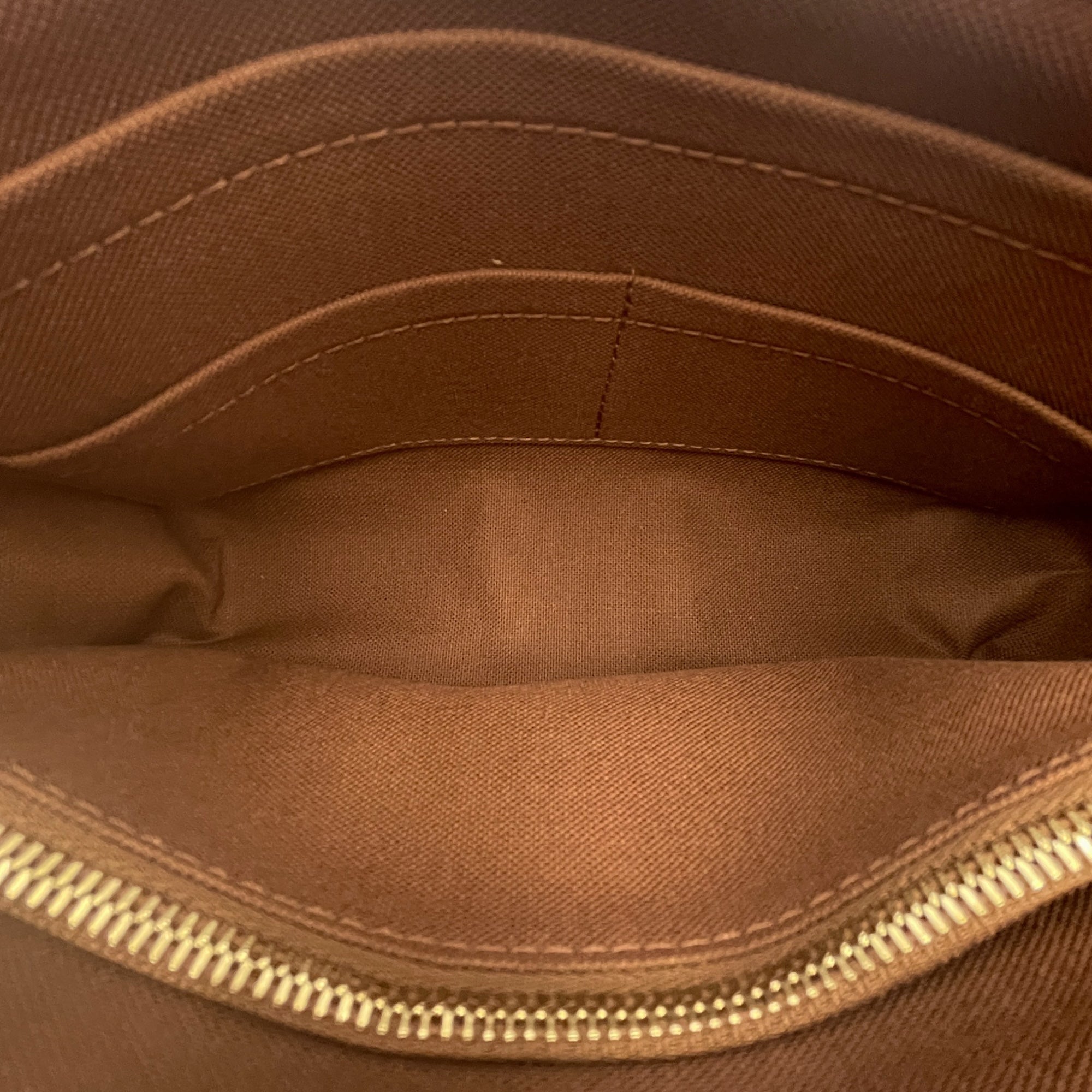 Pochette Monogram Brown Shoulder Bag in Canvas, Gold hardware