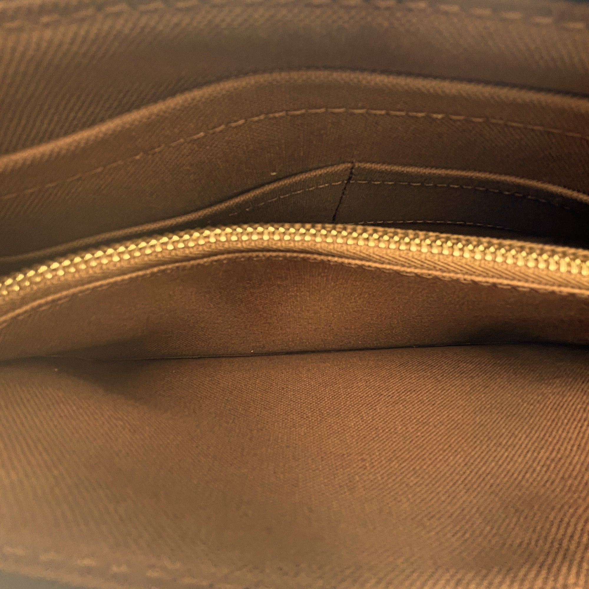 Pochette Monogram Brown Shoulder Bag in Canvas, Gold hardware