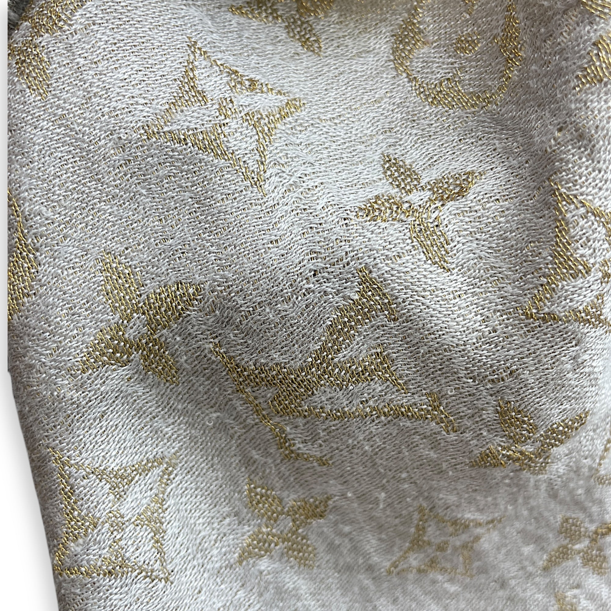 Monogram Classic 133cm x 127cm Grey Shawl in Cashmere