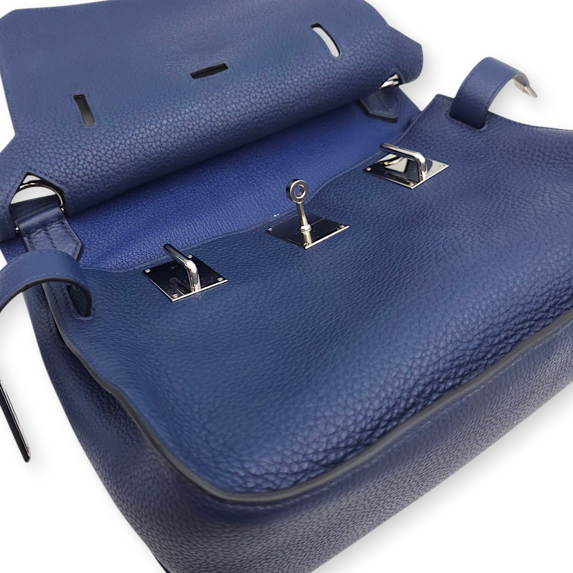 Jypsiere 31 Blue Sapphire in Clemence, Palladium hardware