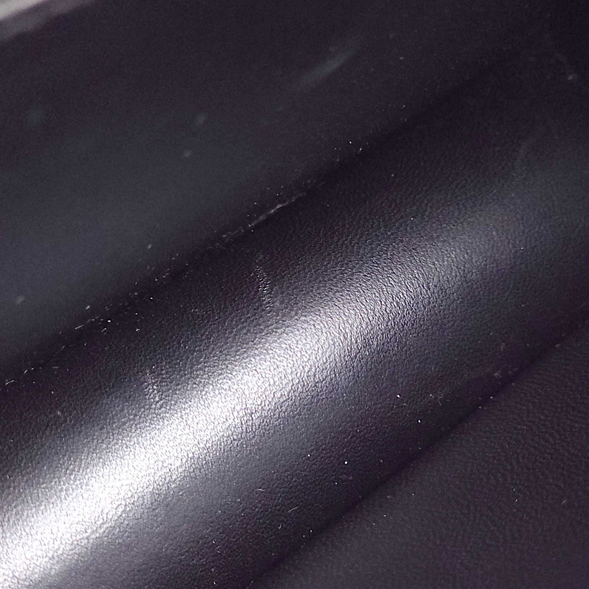 Constance 24 Black in Epsom, Gold hardware