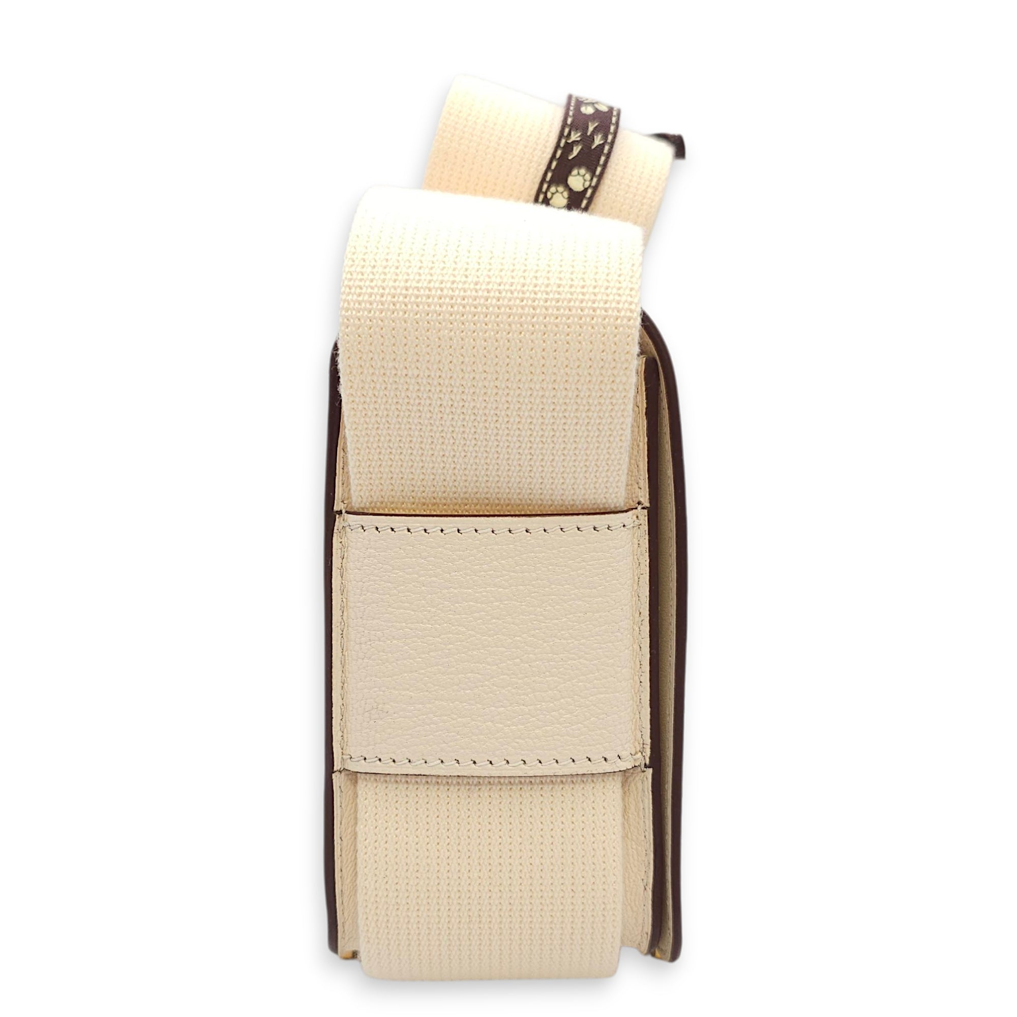 Geta Nata in Chevre Mysore, Gold hardware