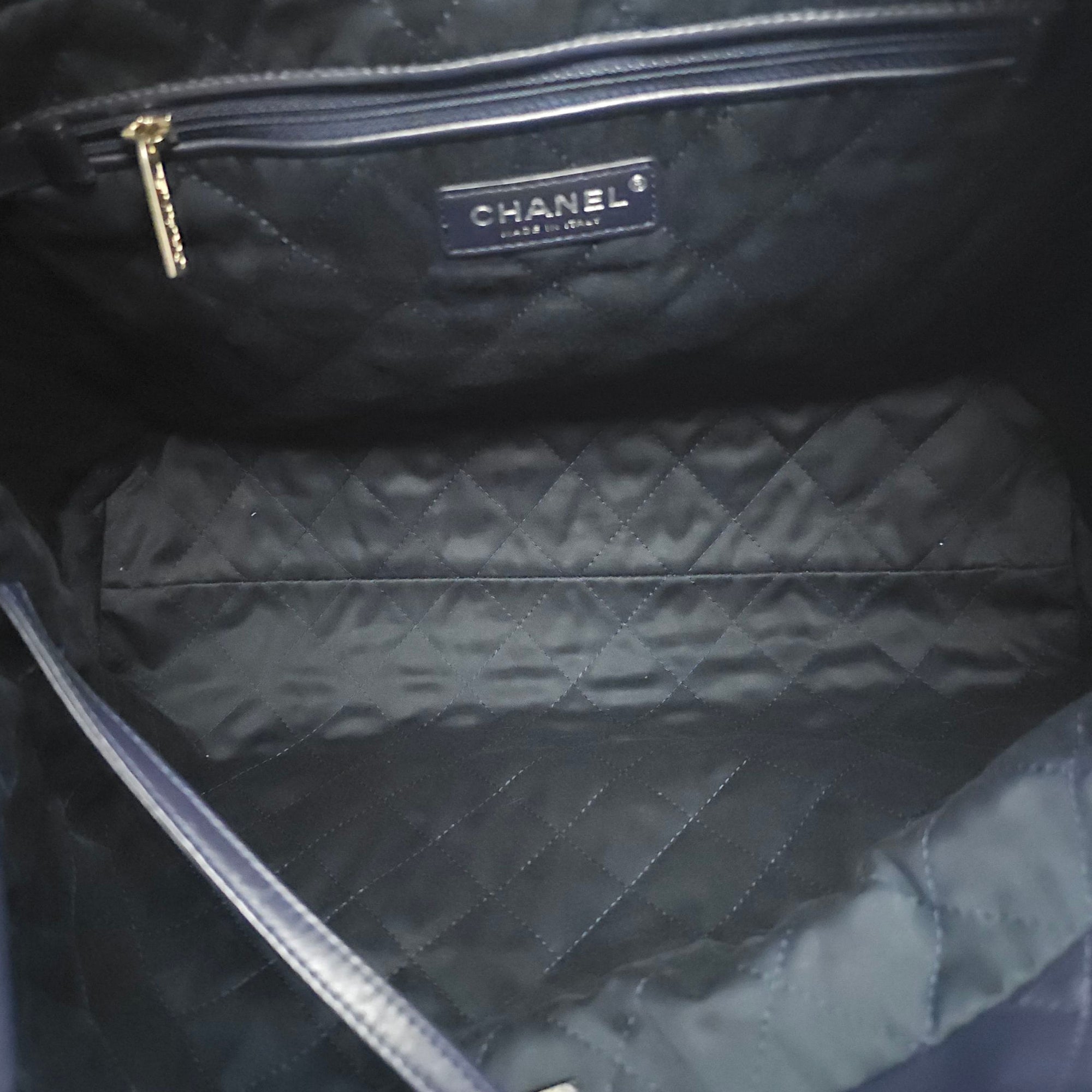 C22 Medium Blue Tote Bag in Calfskin, Silver hardware