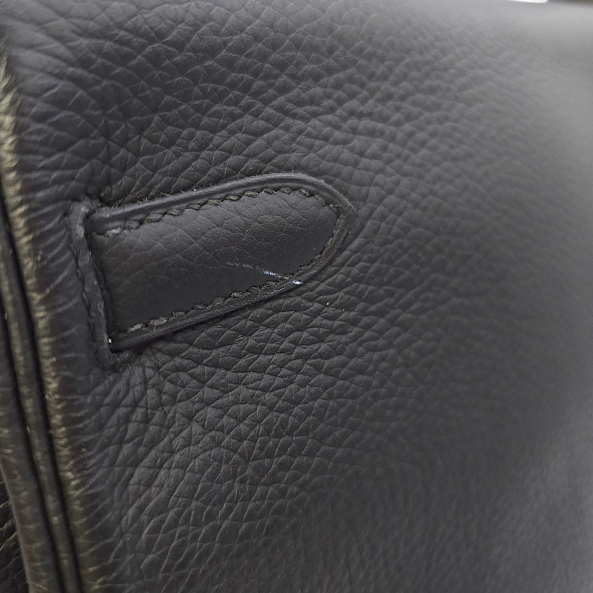 Kelly 35 Black in Ardennes, Gold hardware