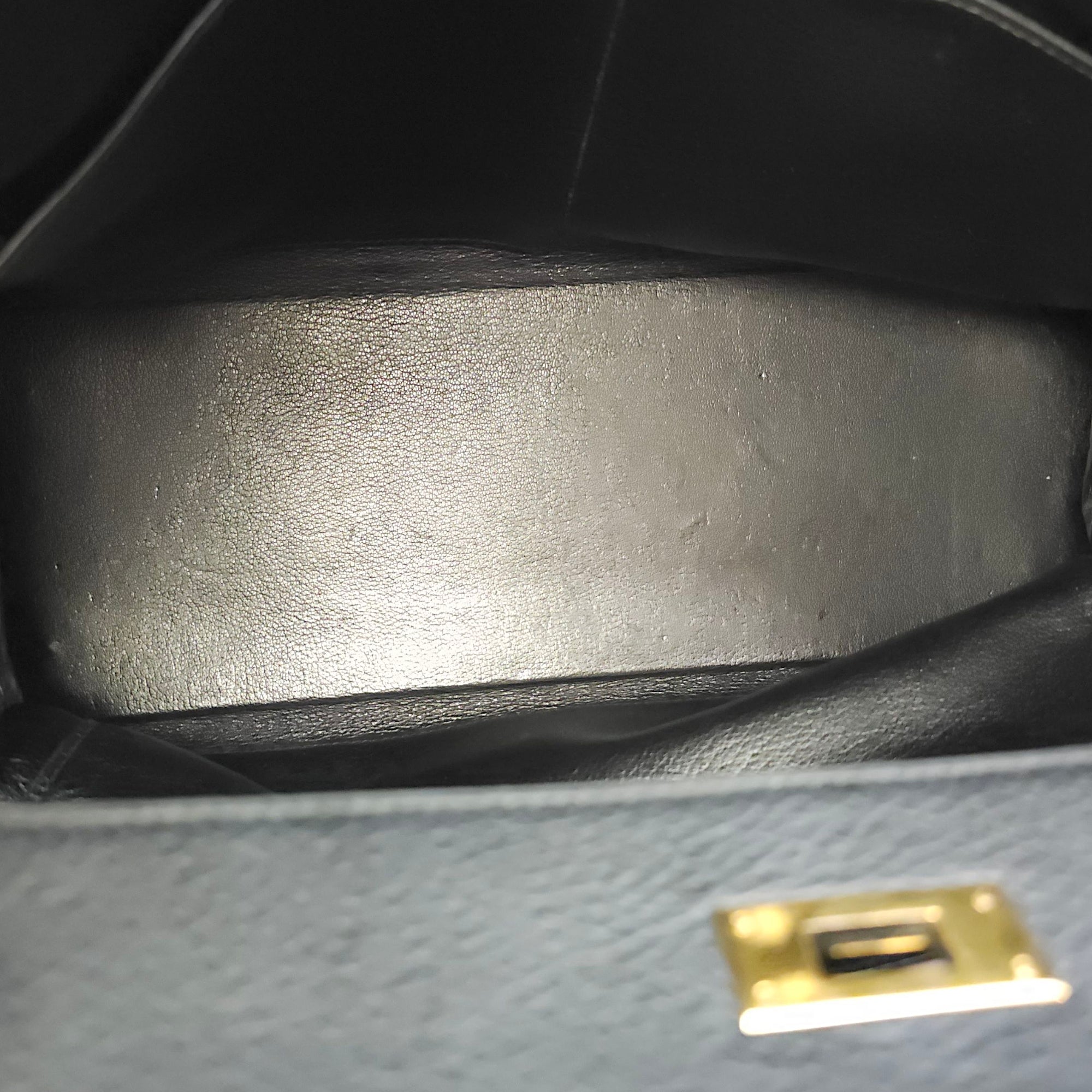 Kelly 35 Black in Ardennes, Gold hardware