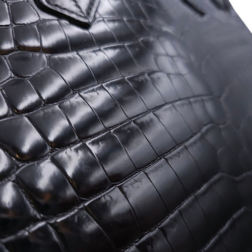 Birkin 30 Black in Shiny Niloticus, Gold hardware
