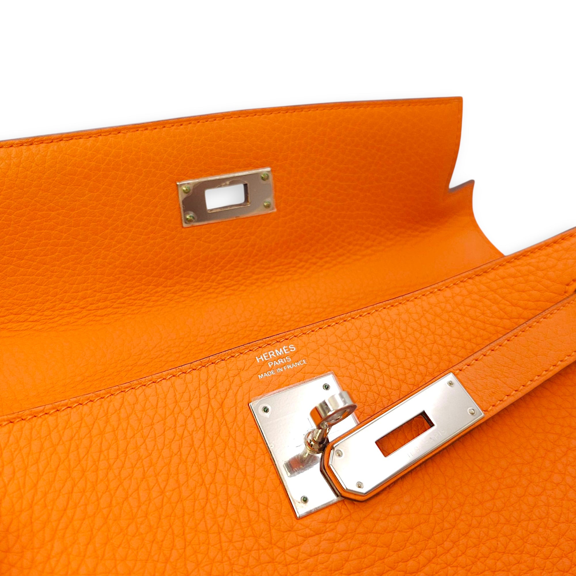Kelly 28 Orange in Clemence, Palladium hardware