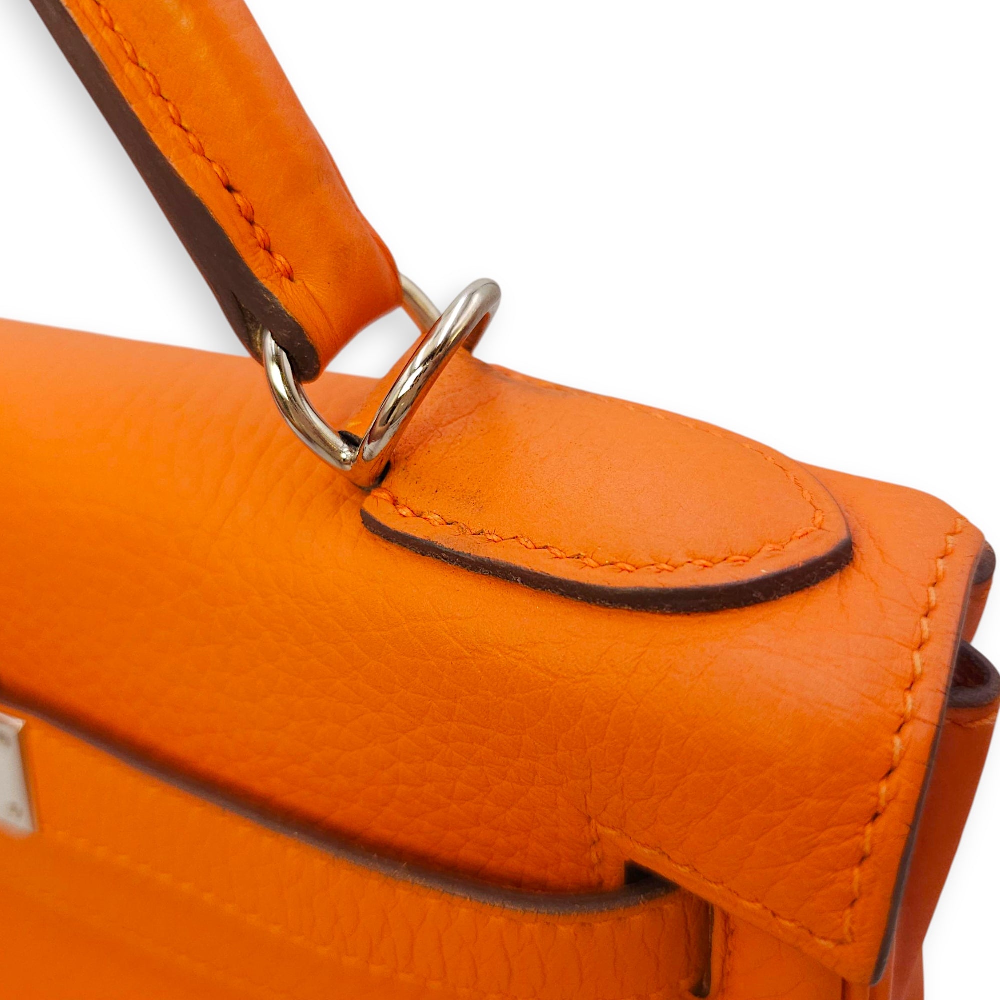 Kelly 28 Orange in Clemence, Palladium hardware