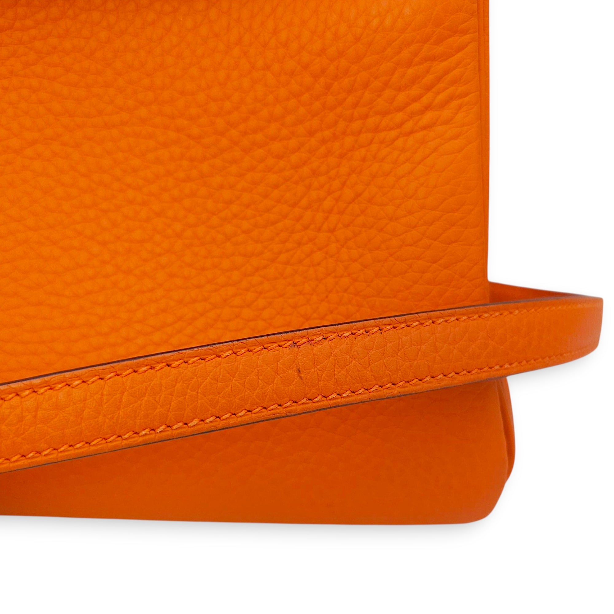 Kelly 28 Orange in Clemence, Palladium hardware