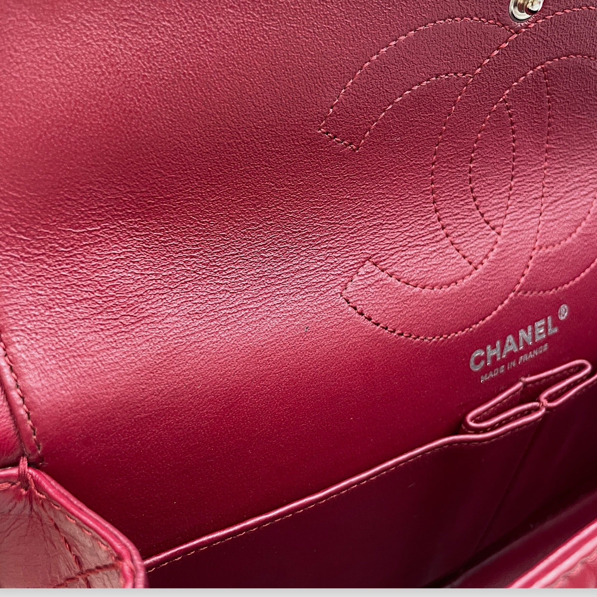 Reissue 226 Red Shoulder Bag in Distressed Leather, Silver hardware