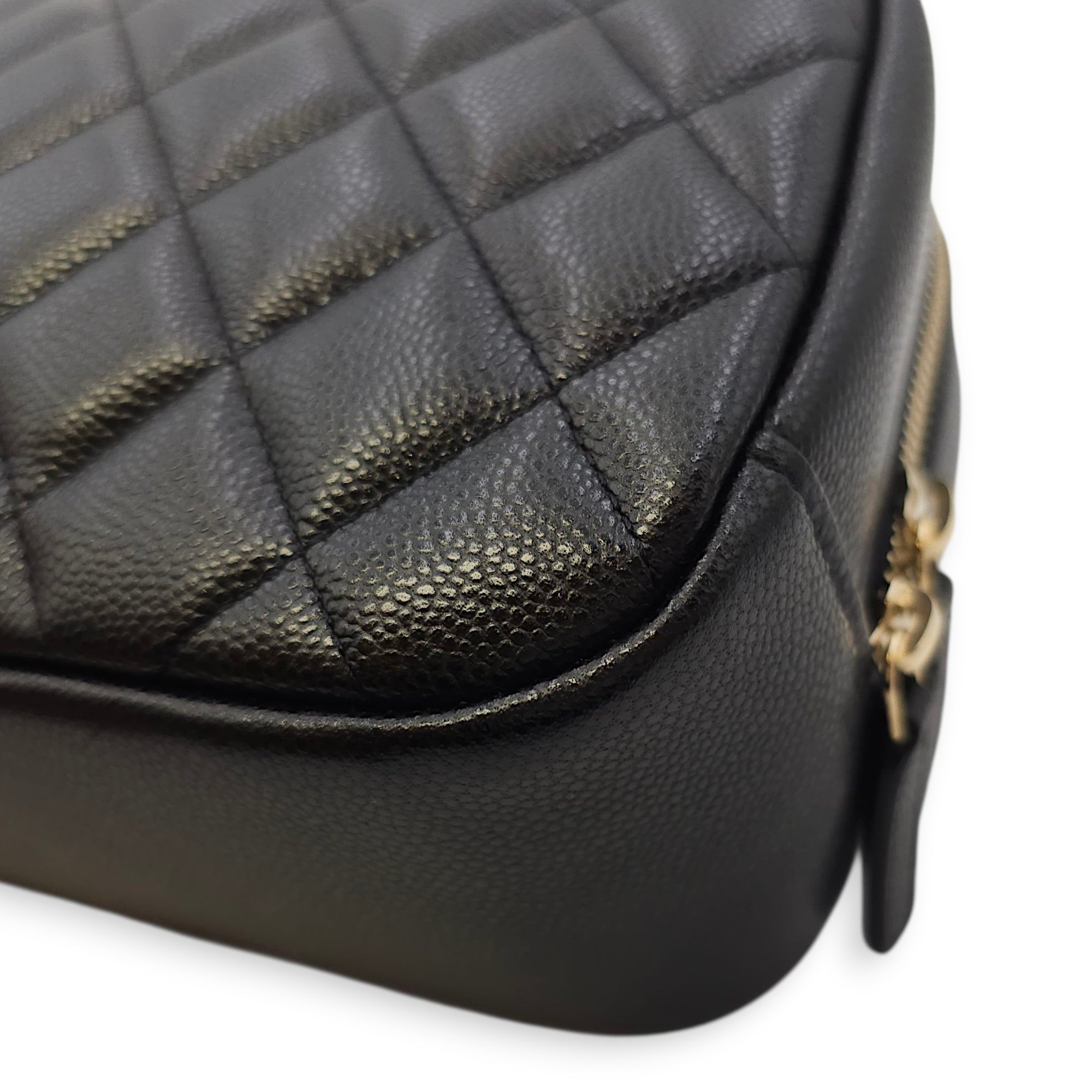 Quilted CC Black Vanity Case in Caviar Leather, Gold hardware