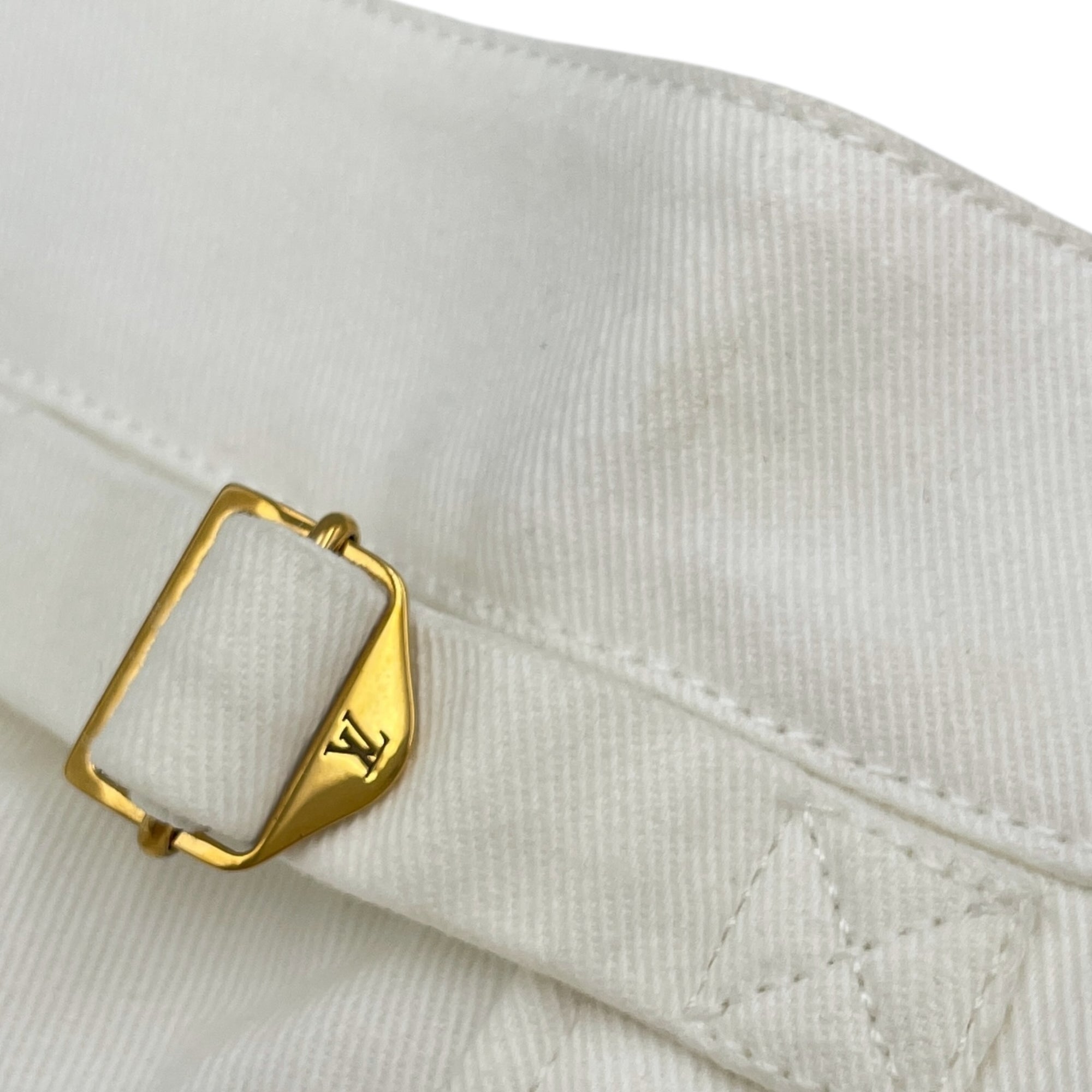LV Bermudas 34 White Ready-To-Wear in Cotton, Gold hardware