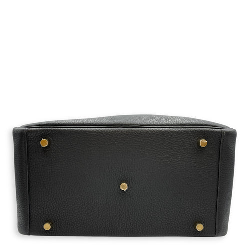 Lindy 30 Black in Clemence, Gold hardware