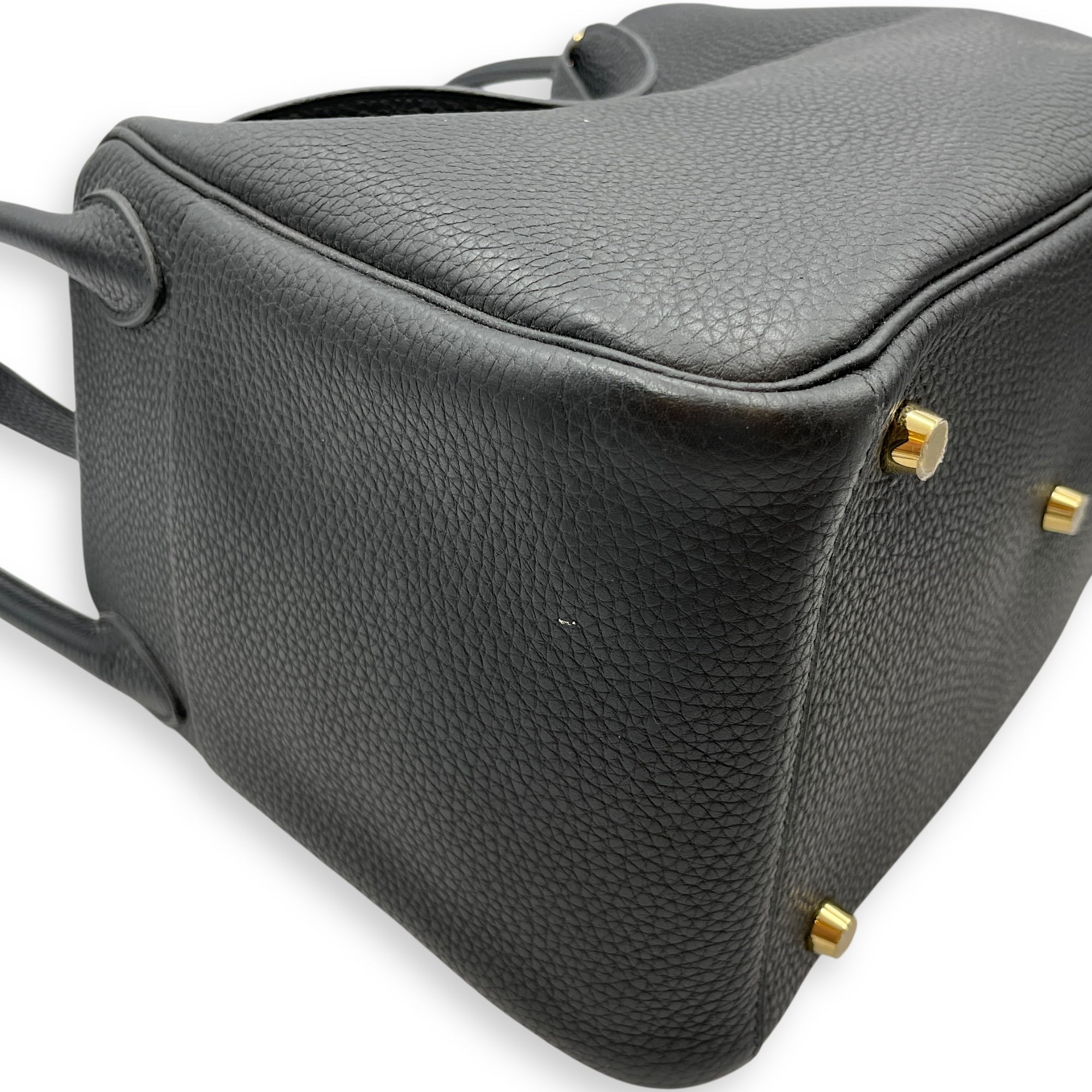 Lindy 30 Black in Clemence, Gold hardware