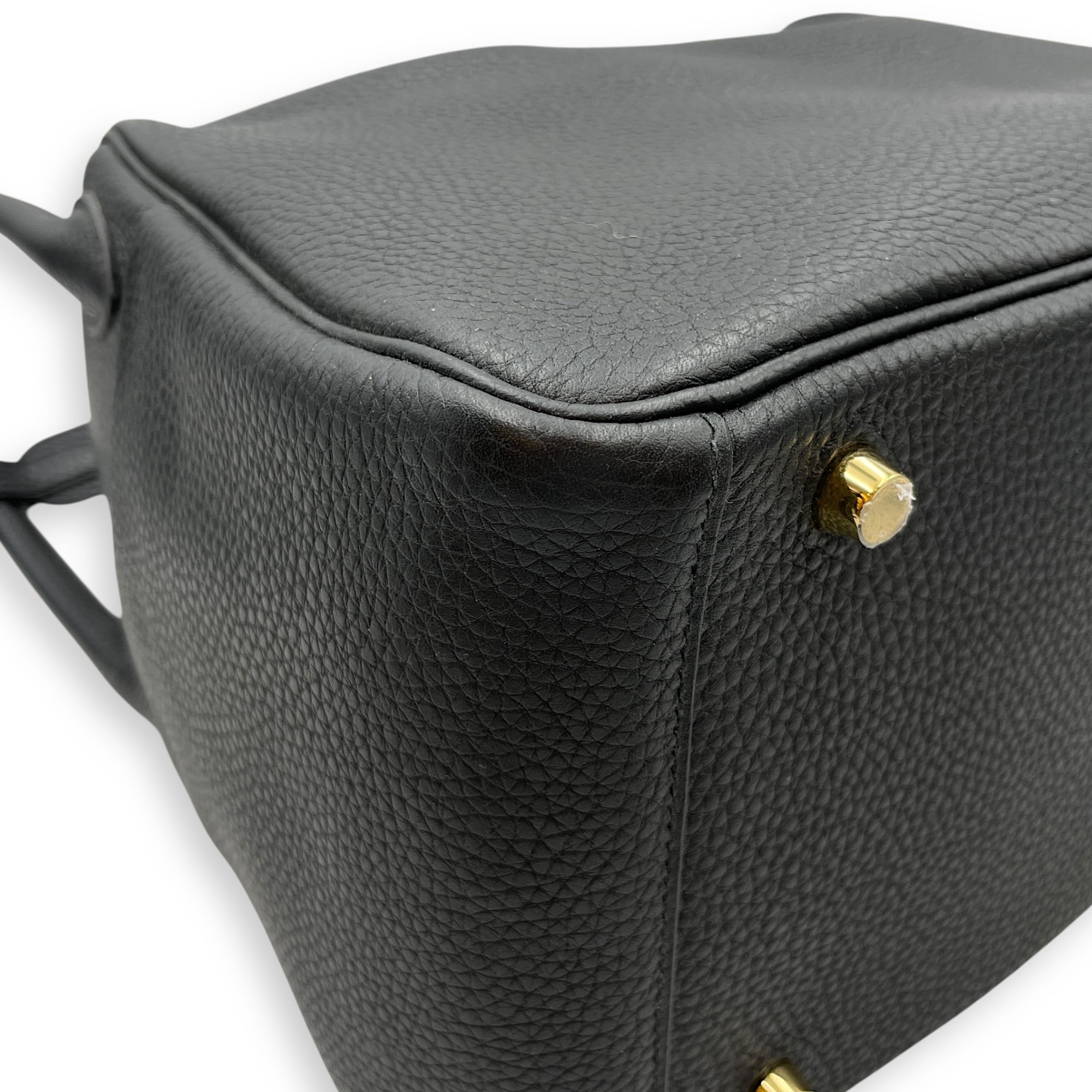Lindy 30 Black in Clemence, Gold hardware