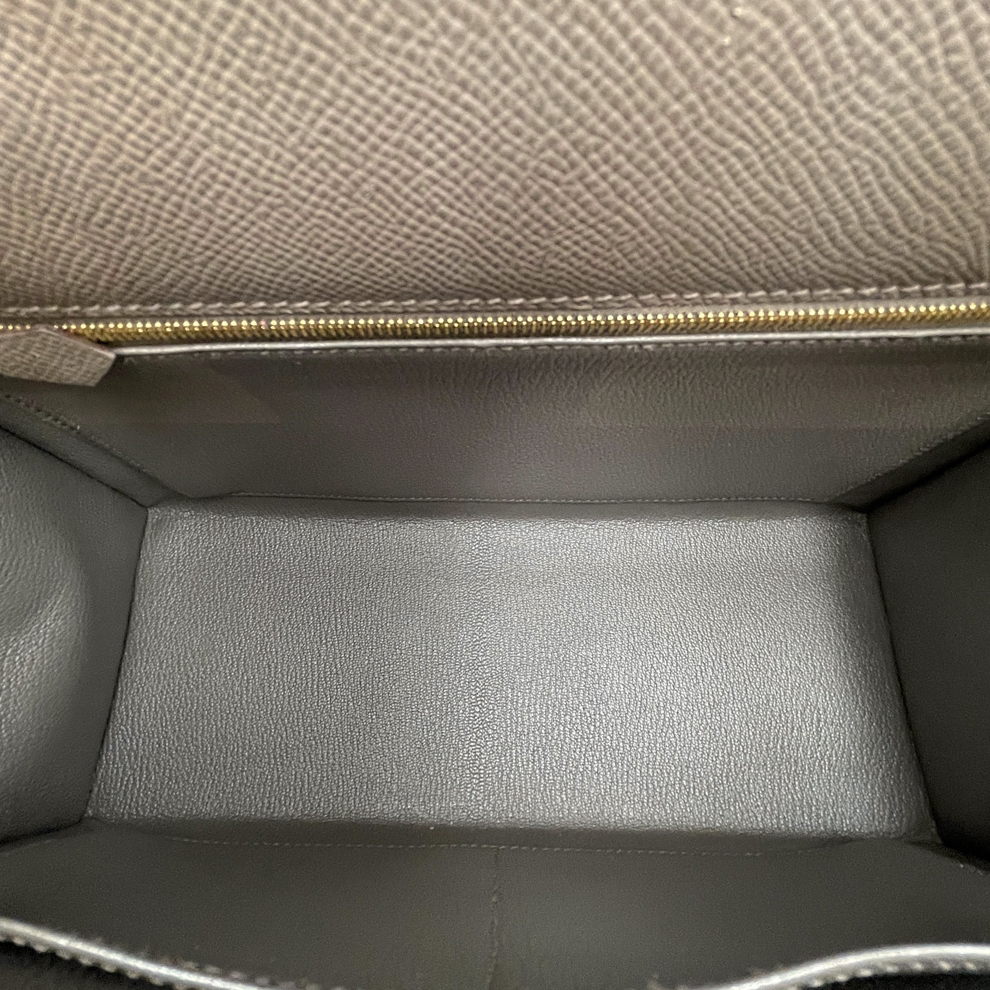 Sellier Kelly 28 Gris Etain in Epsom, Gold hardware