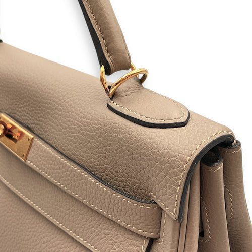 Kelly 32 Gris Tourterelle in Togo, Gold hardware